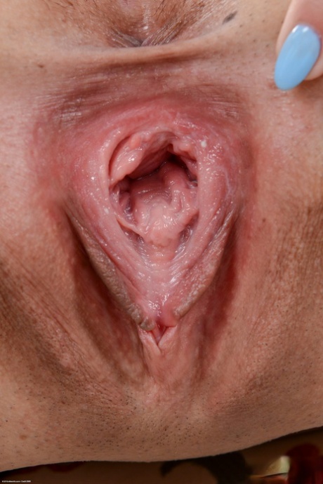 Open Teen Pussy Porn Pics